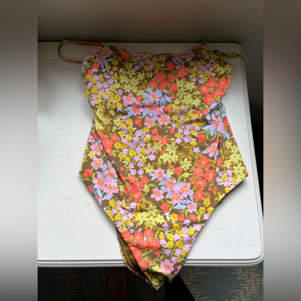 NWOT Billabong One Piece